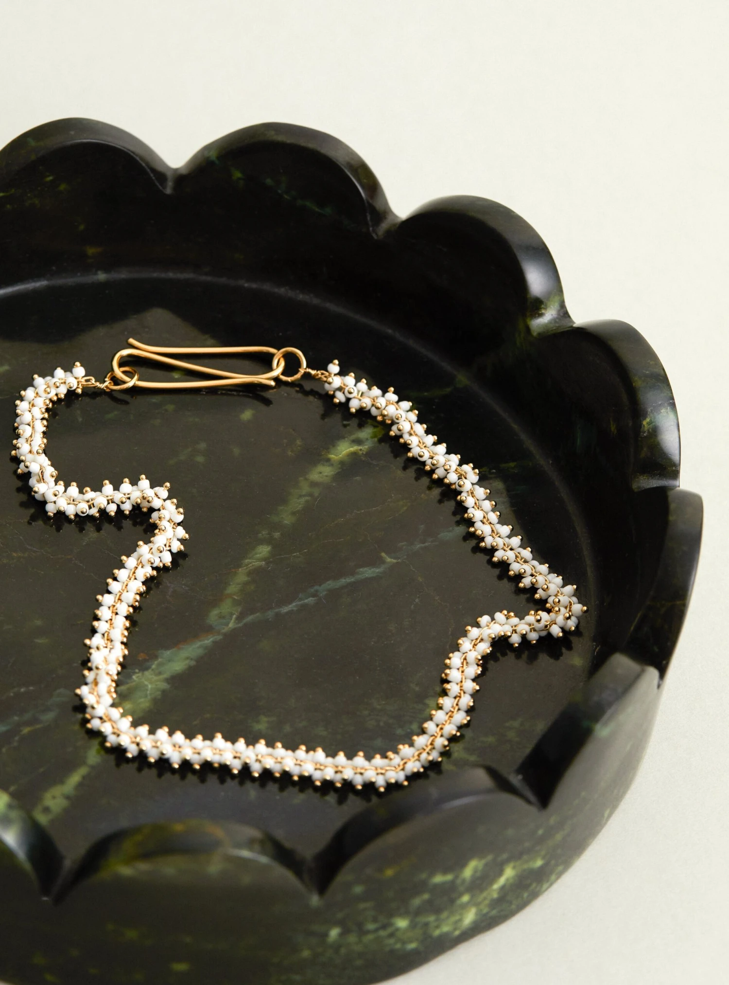 Chain Necklace White