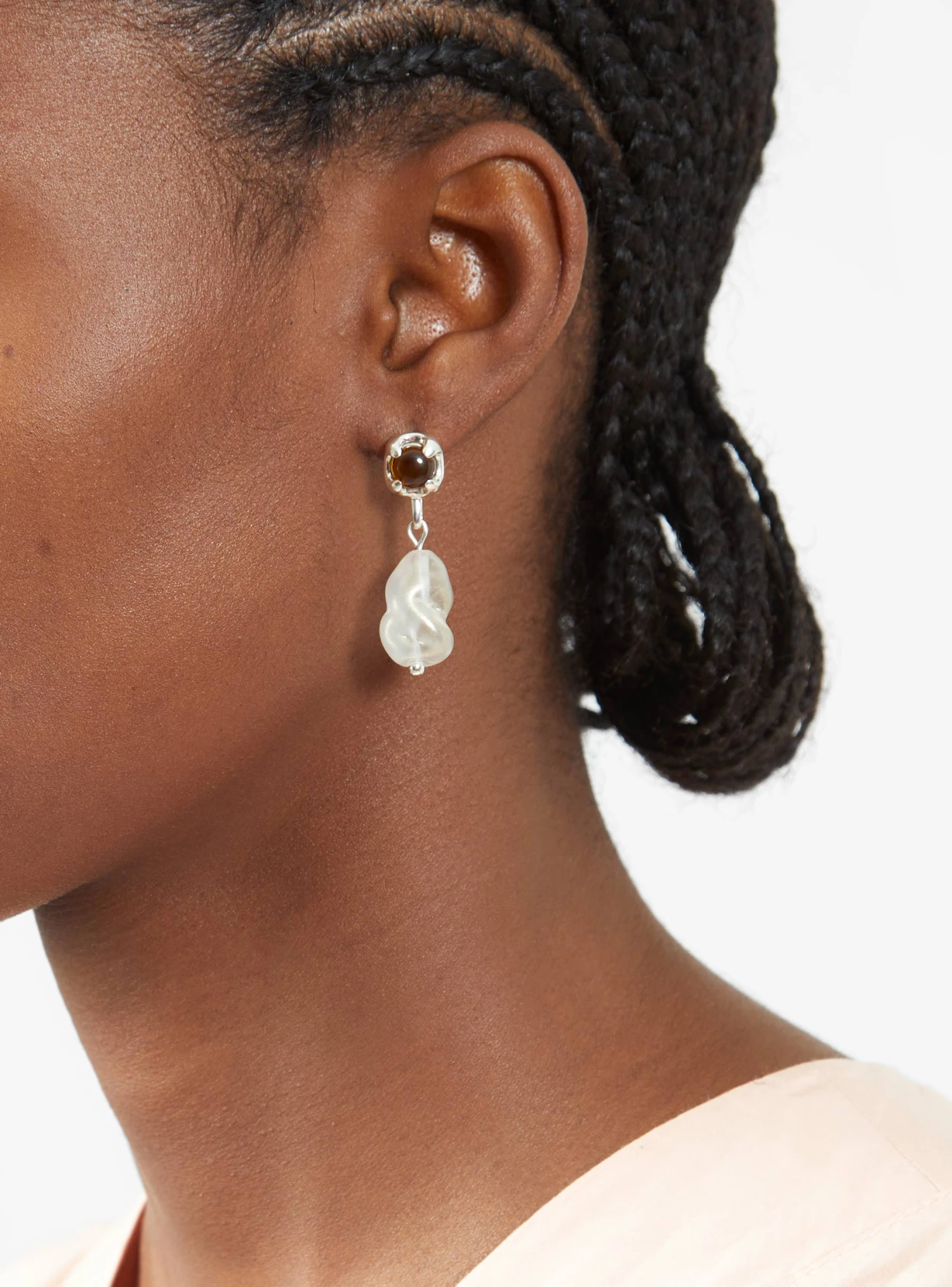 Beam Pearl Earrings Amber Brown