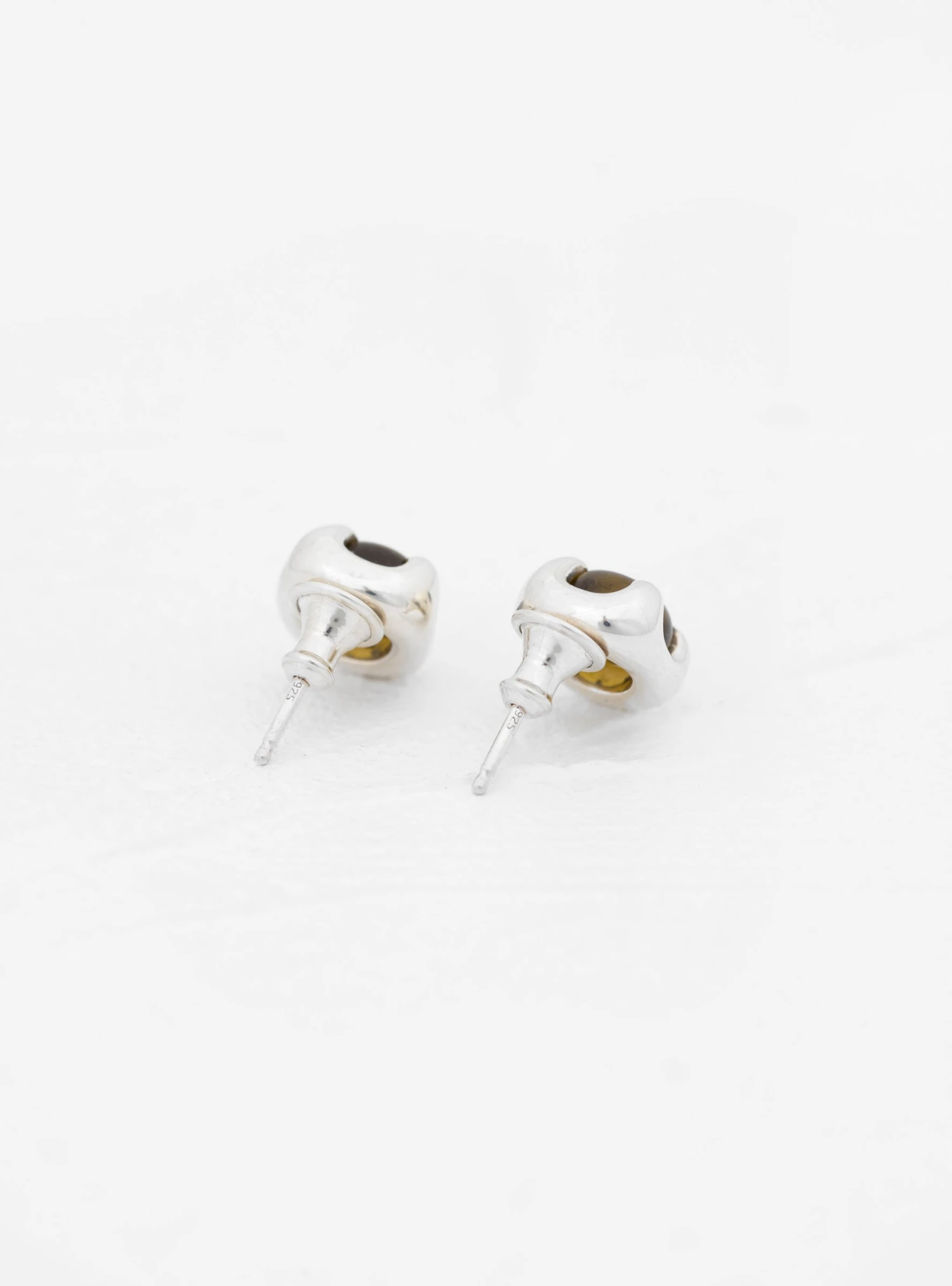 Beam Earrings Olive - Image 5