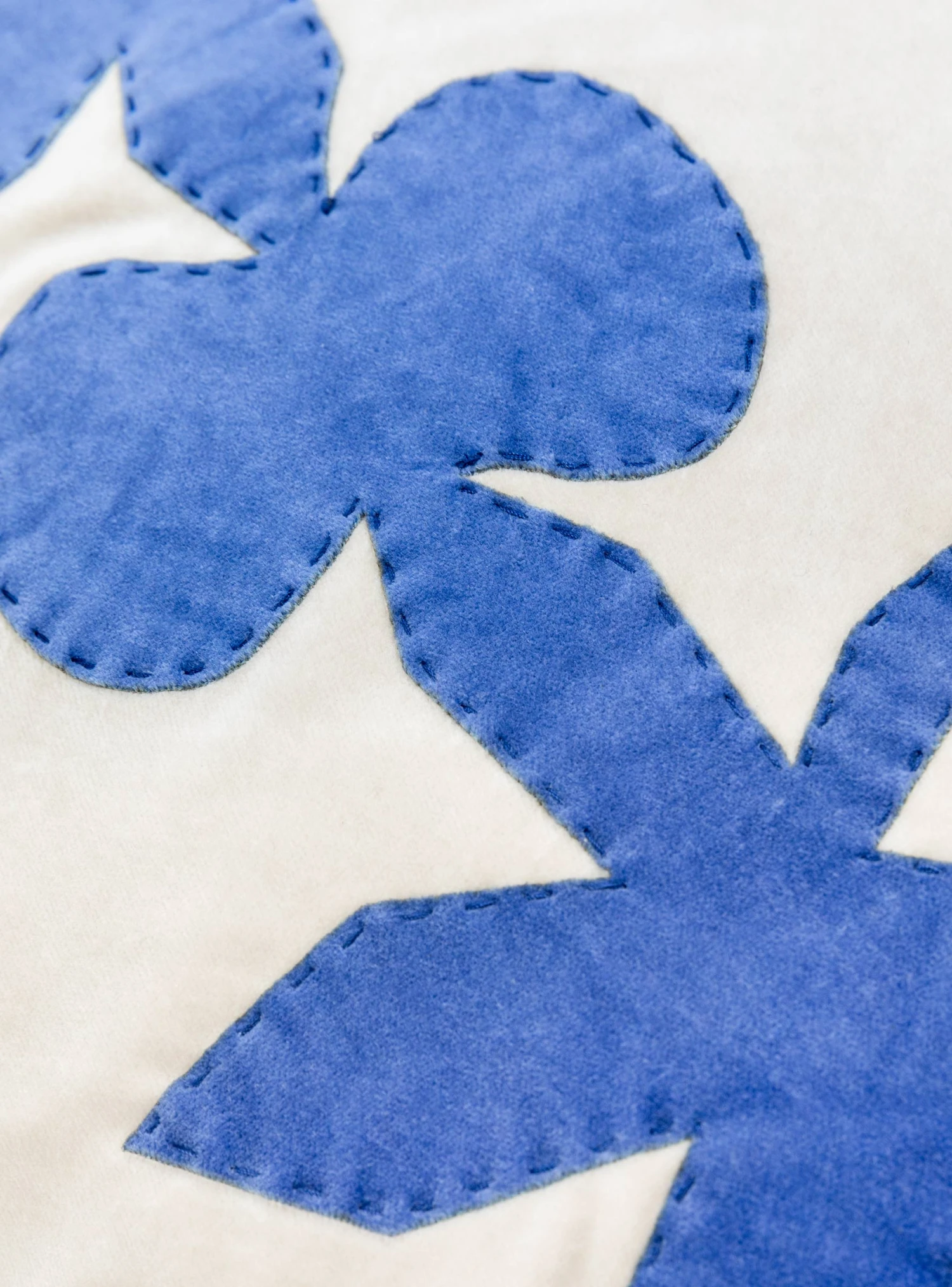 Kaya Cushion White & Blue - Image 2