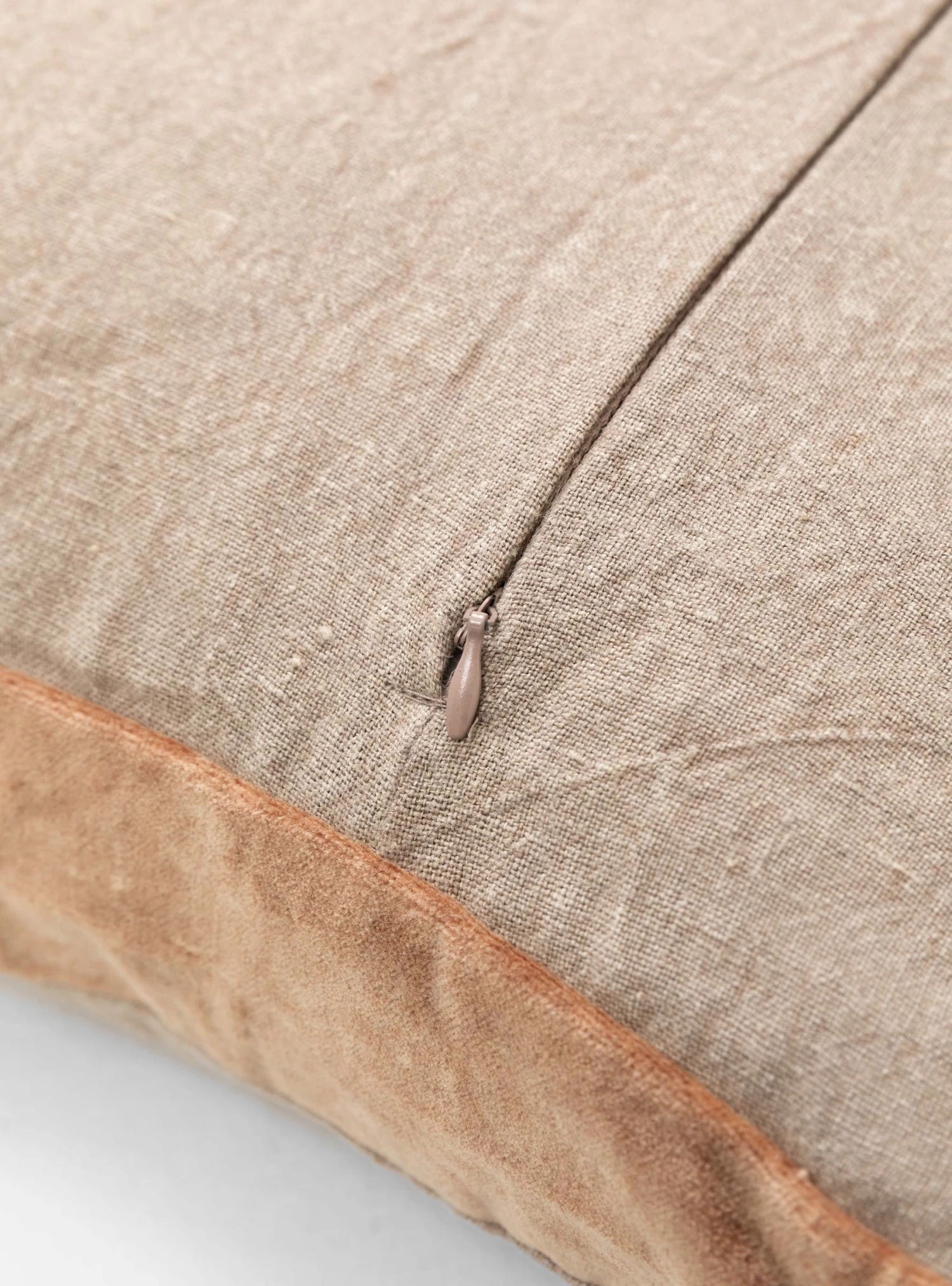 Border Cushion Natural - Image 4