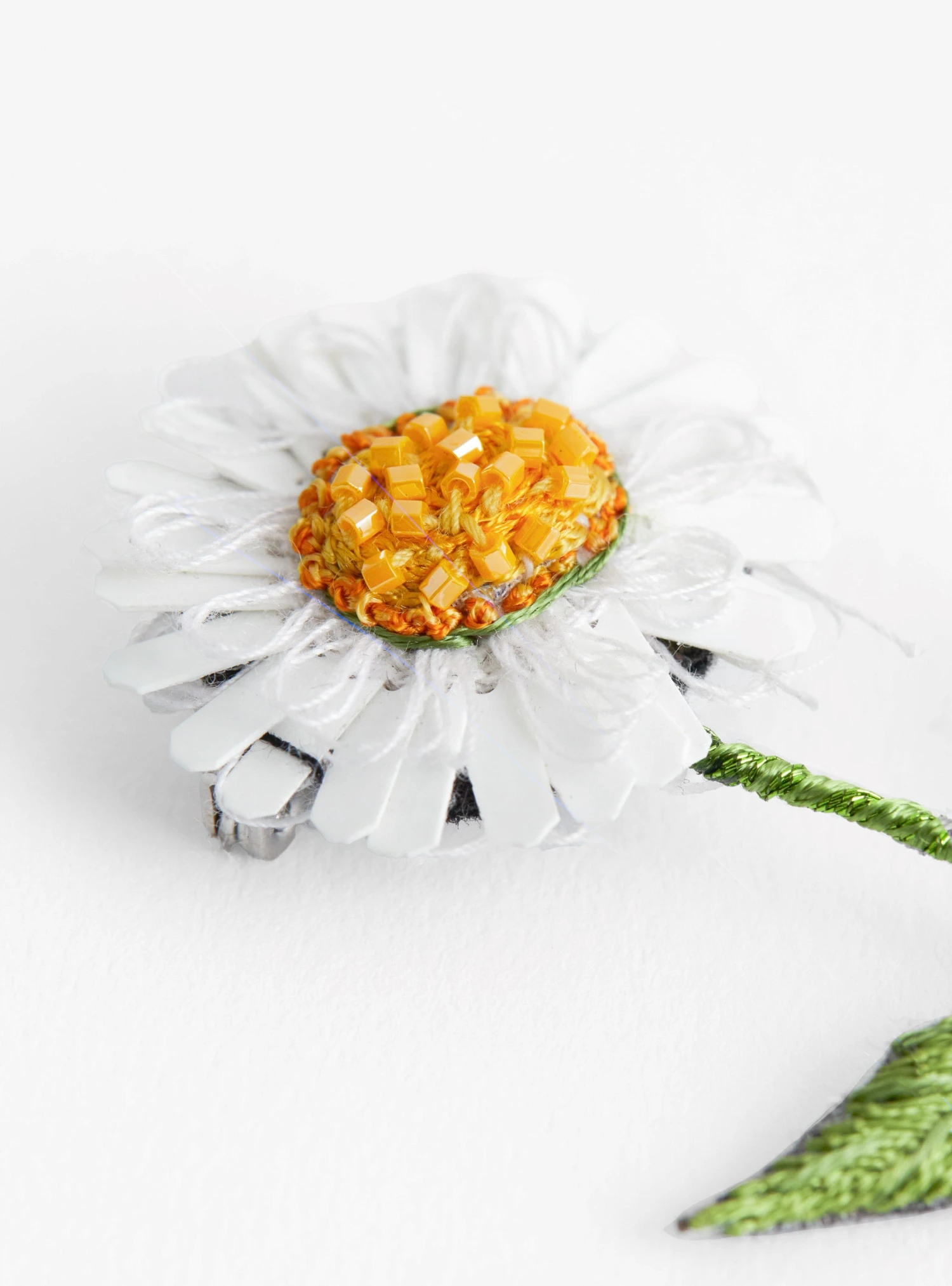 White Daisy Brooch - Image 2