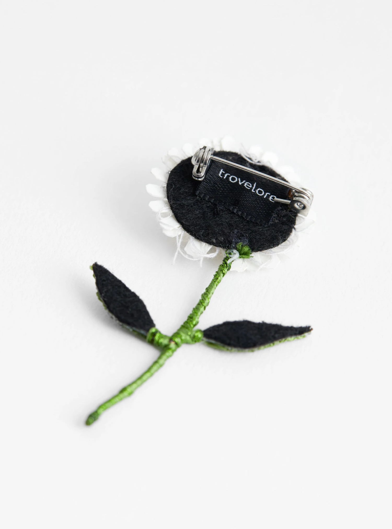 White Daisy Brooch - Image 3