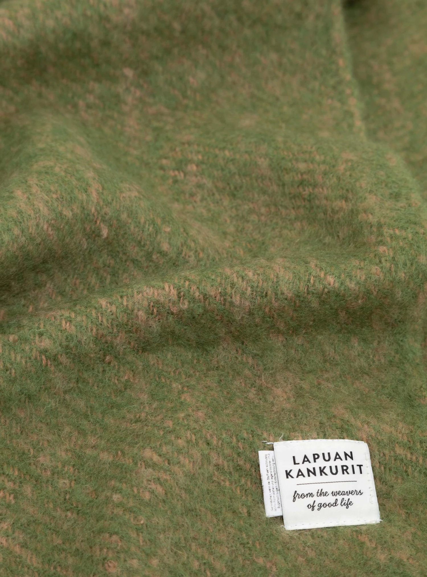 Revontuli Blanket Powder Olive & Pink - Image 3